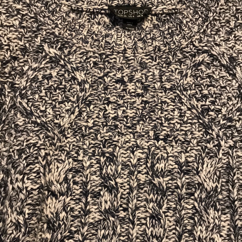 TopShop Sweater - Picture 2 of 3